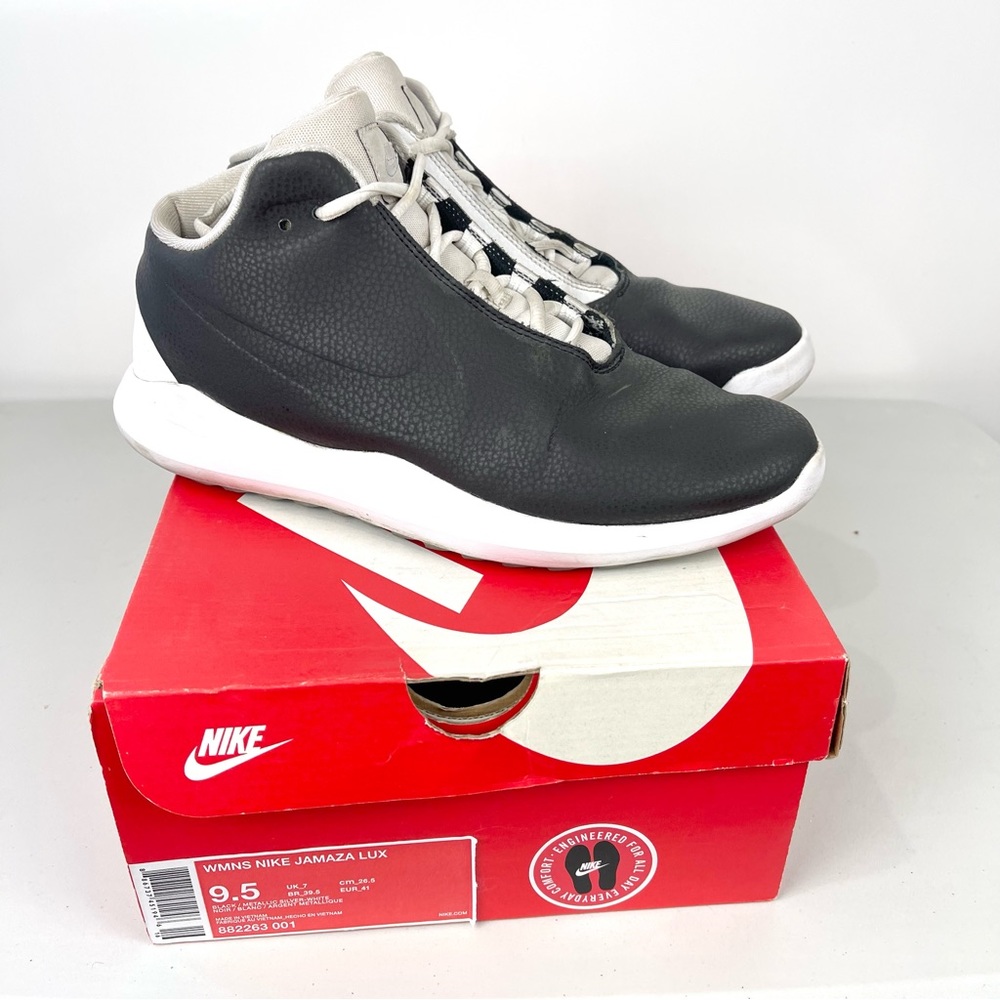 Nike Jamaza Luxe Black White High Top Sneakers Size 9.5 Womens 882263-001